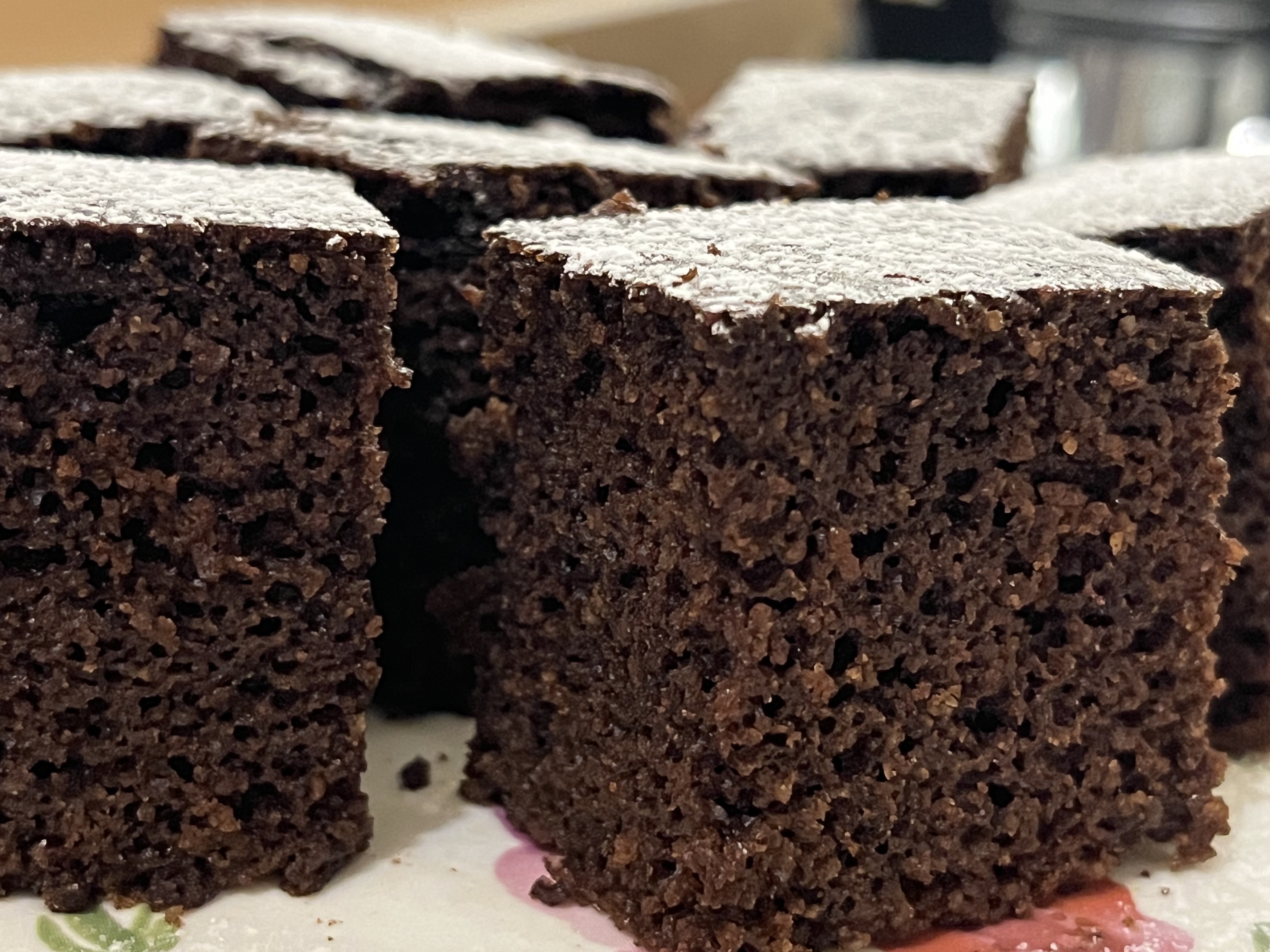 Delicious Almond in Cocoa Butter Delicious Almond in Cocoa Butter