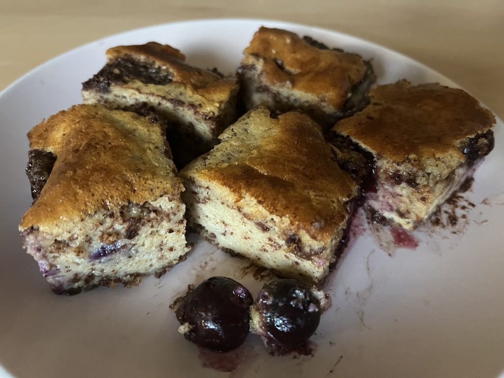 Blueberry Chocolate Bliss Cake Blueberry Chocolate Bliss Cake