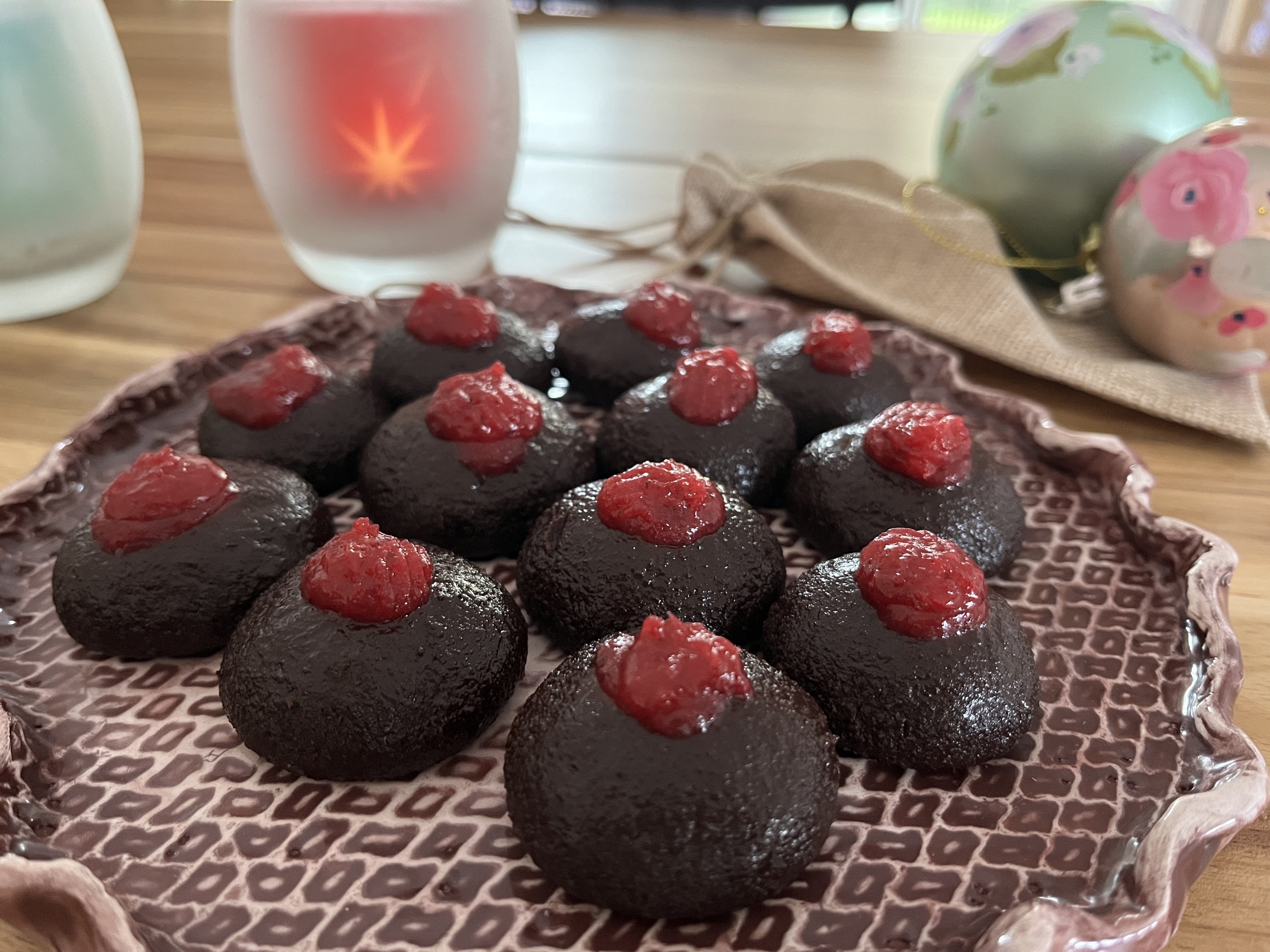 Chocolate Cookies with Currants Chocolate Cookies with Currants