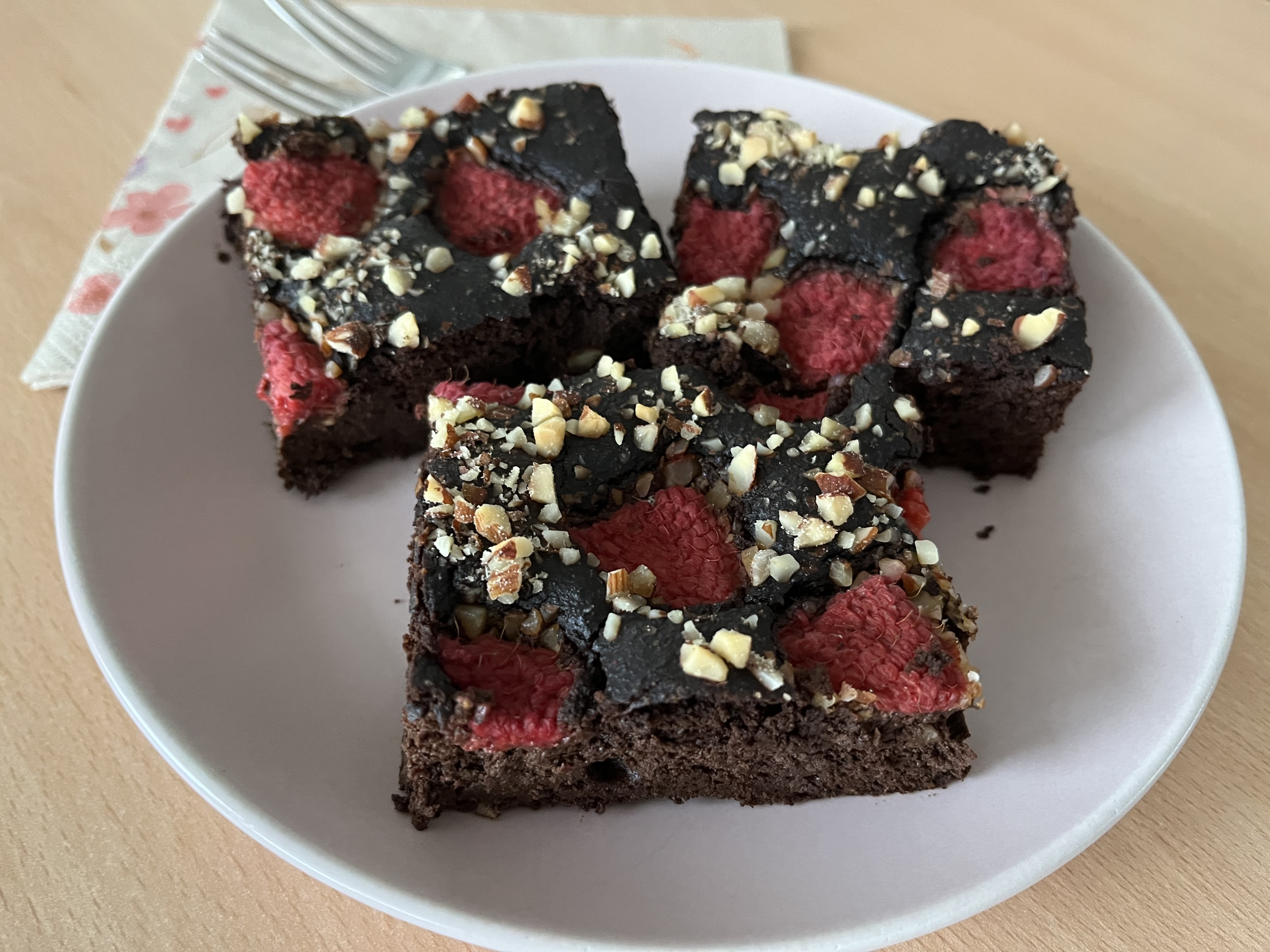 Simply Almond & Carob Cake Simply Almond & Carob Cake